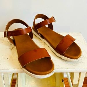 Cognac and white summer sandals
